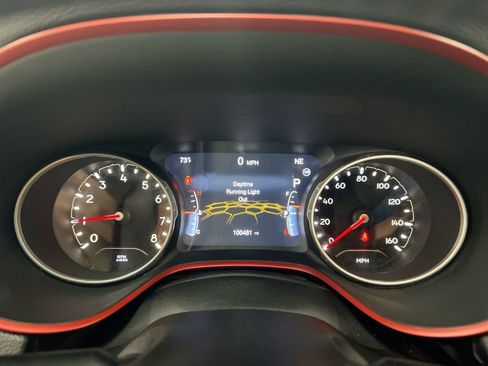 Used 2019 Jeep Compass Trailhawk AWD/4WD image 12