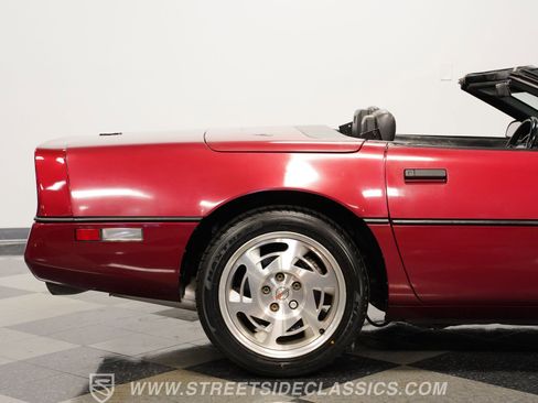 Used 1990 Chevrolet Corvette Convertible image 29