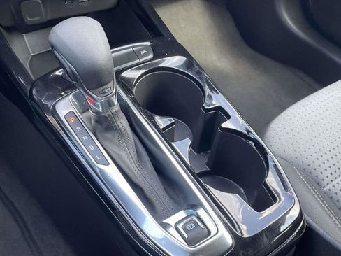 Used 2025 Chevrolet Trax LT image 16