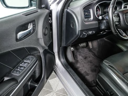 Used 2018 Dodge Charger R/T w/ Plus Group image 8