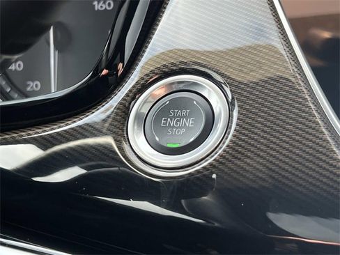 Certified 2025 Cadillac XT6 Premium Luxury w/ Platinum Package image 27