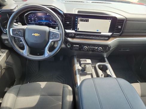 Used 2023 Chevrolet Silverado 1500 LT AWD/4WD image 19