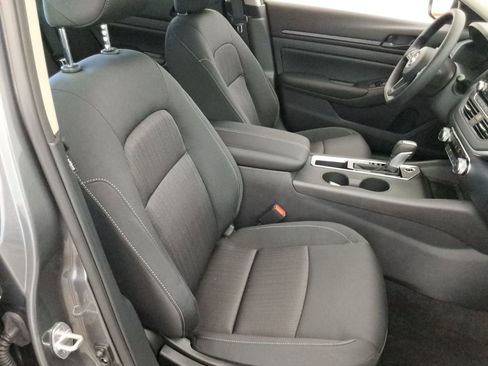 Used 2025 Nissan Altima 2.5 S FWD image 16