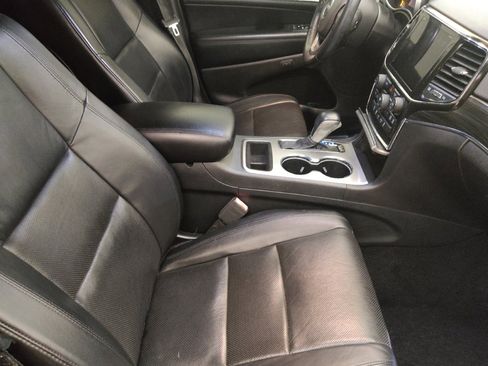 Used 2019 Jeep Grand Cherokee Limited w/ Luxury Group II RWD image 21