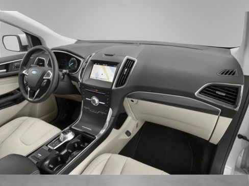 Certified 2019 Ford Edge Titanium w/ Cold Weather Package image 13