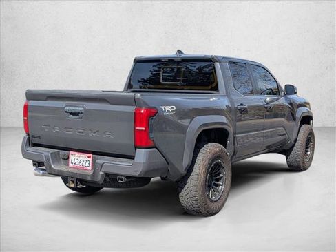 Used 2024 Toyota Tacoma TRD Sport w/ TRD Sport Upgrade Package image 5