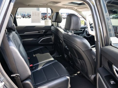 Used 2020 Kia Telluride S w/ S 8 Passenger Seating Package FWD image 22