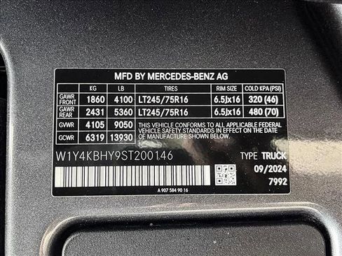 Used 2025 Mercedes-Benz Sprinter 2500 image 25