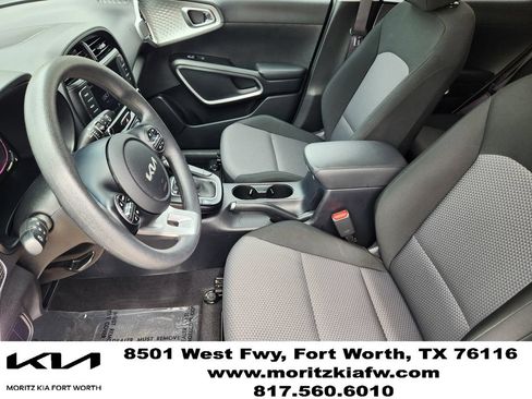 Certified 2024 Kia Soul LX w/ Option Group 015 FWD image 12