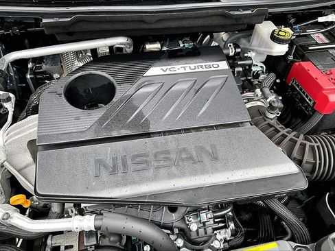 Used 2025 Nissan Rogue SV AWD/4WD image 28