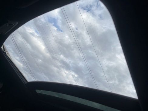 Used 2018 Ford F150 Lariat w/ Equipment Group 502A Luxury image 9