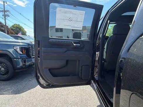 New 2026 GMC Sierra 2500 AT4 w/ Technology Package AWD/4WD image 33