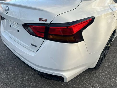 Certified 2025 Nissan Altima 2.5 SR AWD/4WD image 13