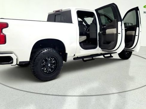 Used 2019 Chevrolet Silverado 1500 RST AWD/4WD image 19