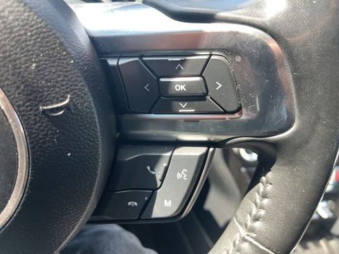 Used 2018 Ford Mustang Premium image 26