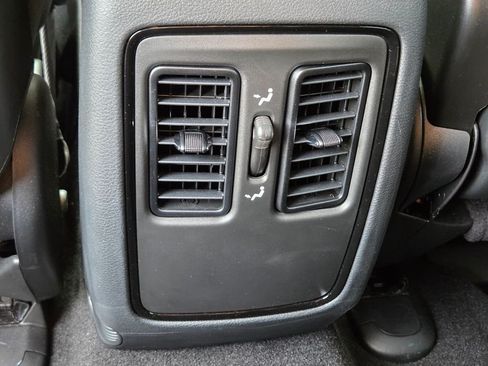 Used 2025 Dodge Durango GT RWD image 16