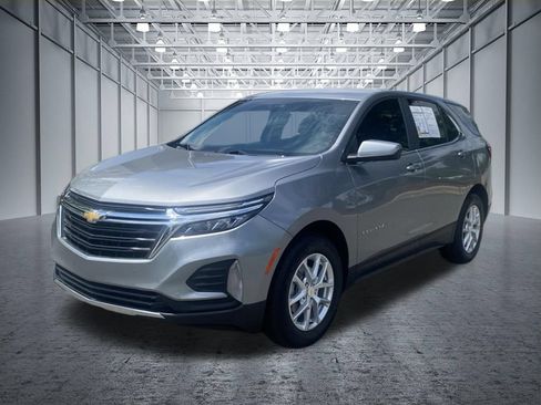 Used 2024 Chevrolet Equinox LT FWD image 11