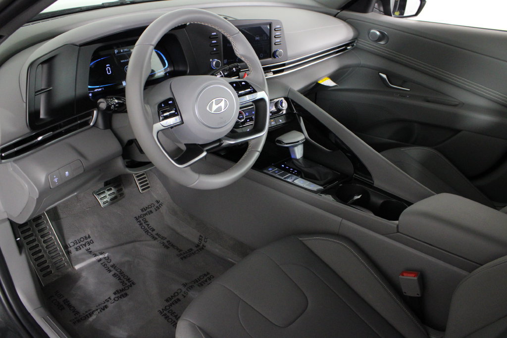 Certified 2026 Hyundai Elantra SEL Sport Premium FWD image 19