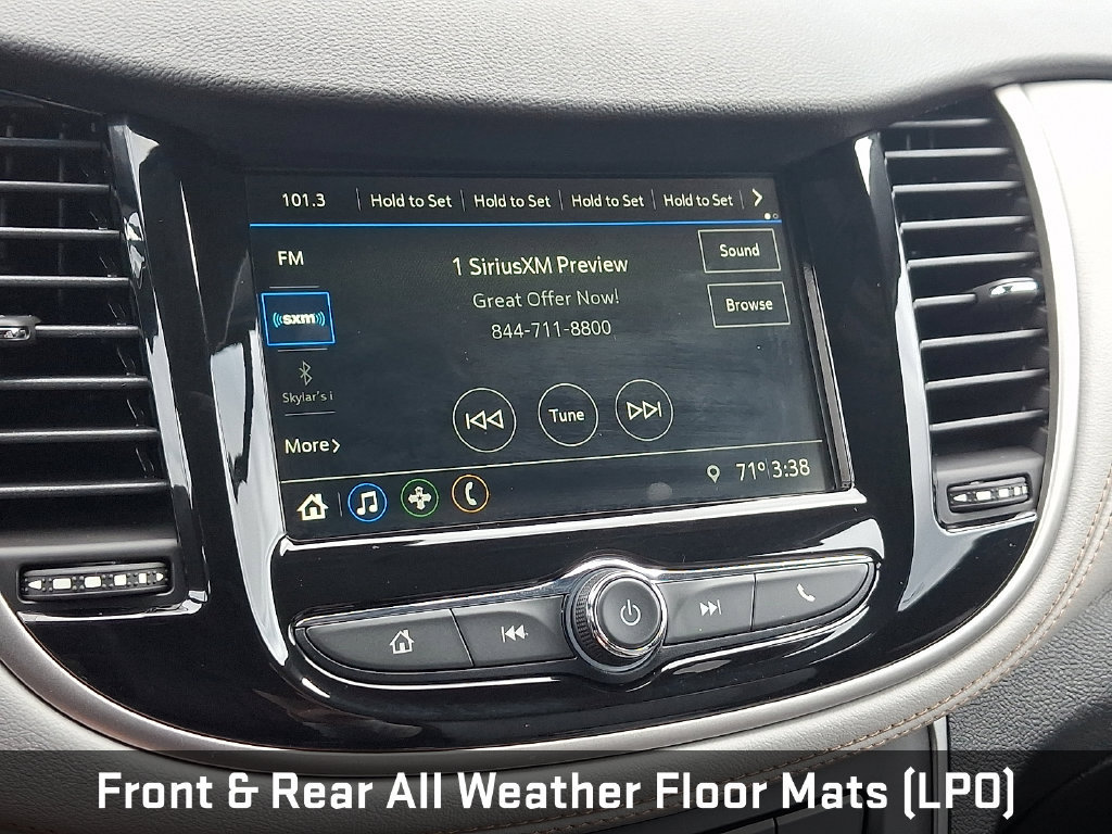 Used 2019 Chevrolet Trax LT w/ LT Convenience Package AWD/4WD image 20
