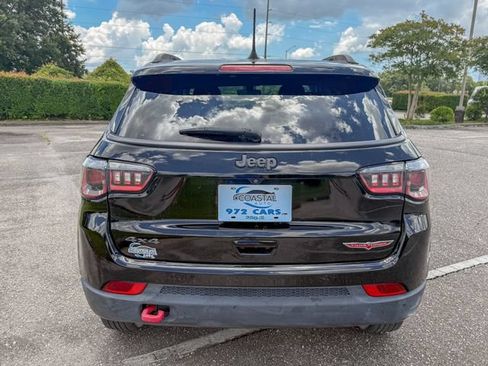 Used 2018 Jeep Compass Trailhawk w/ Cold Weather Group AWD/4WD image 5