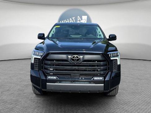 Used 2024 Toyota Tundra Limited AWD/4WD image 8