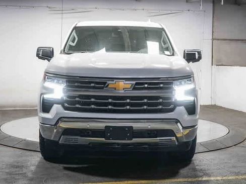 Used 2023 Chevrolet Silverado 1500 LTZ image 3