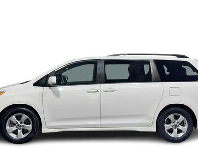 Used 2020 Toyota Sienna LE
