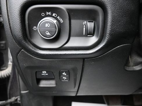 Used 2021 RAM 1500 Big Horn RWD image 12