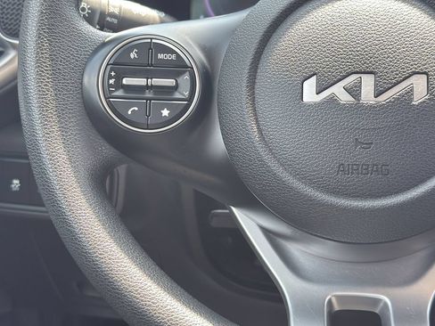 Used 2024 Kia Soul LX w/ Option Group 015 FWD image 16