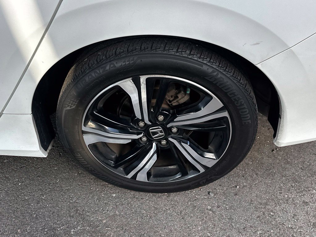 Used 2017 Honda Civic Touring image 20