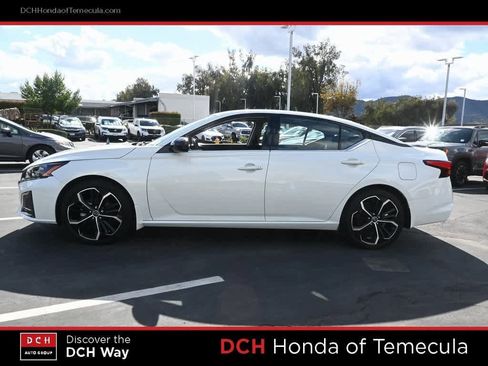 Used 2023 Nissan Altima 2.5 SR image 4