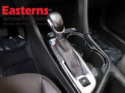 Used 2022 Buick Encore GX Preferred w/ Cold Weather Comfort Package FWD image 13