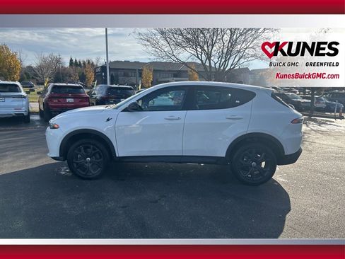 Used 2024 Dodge Hornet GT w/ GT Blacktop Package image 9