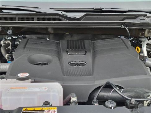 New 2026 Toyota Tundra SR5 AWD/4WD image 15