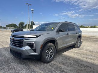 New 2026 Chevrolet Traverse LT video 3