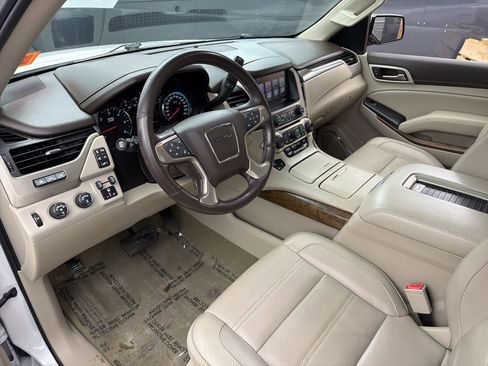 Used 2019 GMC Yukon Denali w/ Denali Ultimate Package image 9