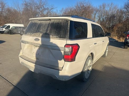 Used 2019 Ford Expedition Platinum image 7
