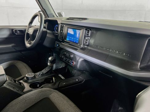 Used 2023 Ford Bronco 4-Door AWD/4WD image 26
