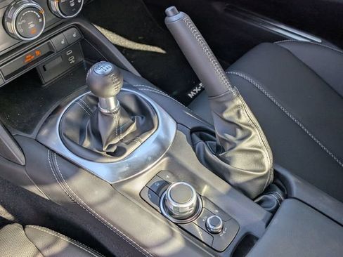 New 2026 MAZDA MX-5 Miata RF Grand Touring RWD image 19