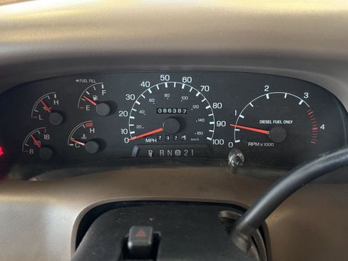 Used 1999 Ford F250 XLT image 3