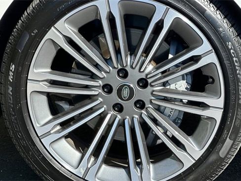 Certified 2025 Land Rover Range Rover Sport SE image 25
