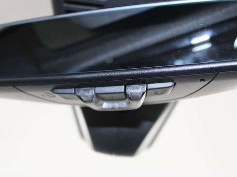 Used 2024 BMW 330e image 51