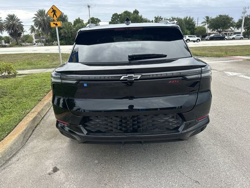 New 2025 Chevrolet Equinox EV RS image 7