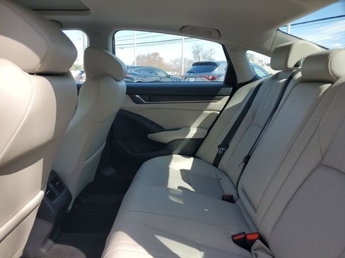 Used 2018 Honda Accord EX-L image 12