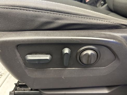 Used 2022 Chevrolet Silverado 2500 W/T w/ WT Fleet Convenience Package image 13