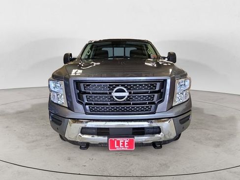 Used 2023 Nissan Titan SV w/ SV Convenience Package image 9