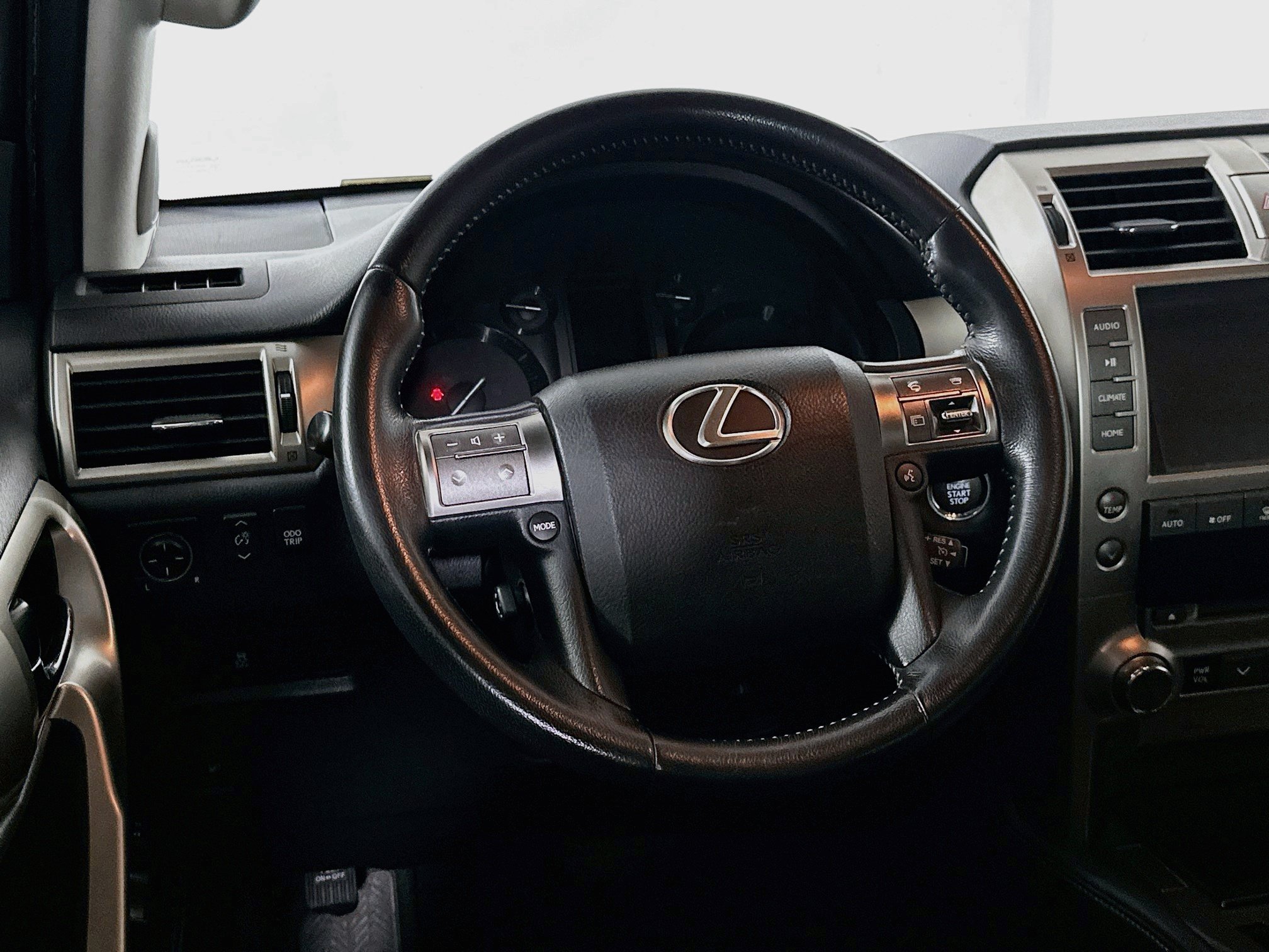 Used 2014 Lexus GX 460 AWD/4WD image 18