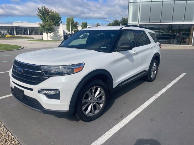 Used 2020 Ford Explorer XLT w/ Equipment Group 202A AWD/4WD image 1