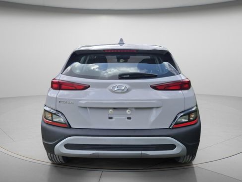 Used 2023 Hyundai Kona SE FWD image 7