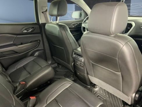 Used 2023 GMC Acadia SLT AWD/4WD image 15